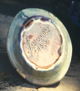 The underside of an Ebring plate