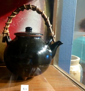 Pot for heating shochu