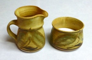 Hopper milk jug & sugar bowl